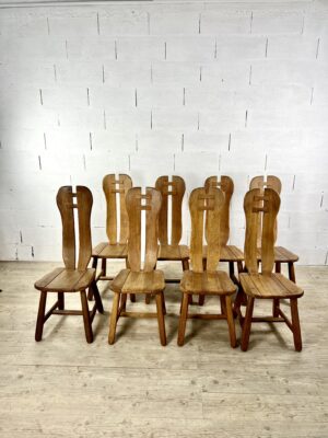 Suite of 8 high-back oak chairs